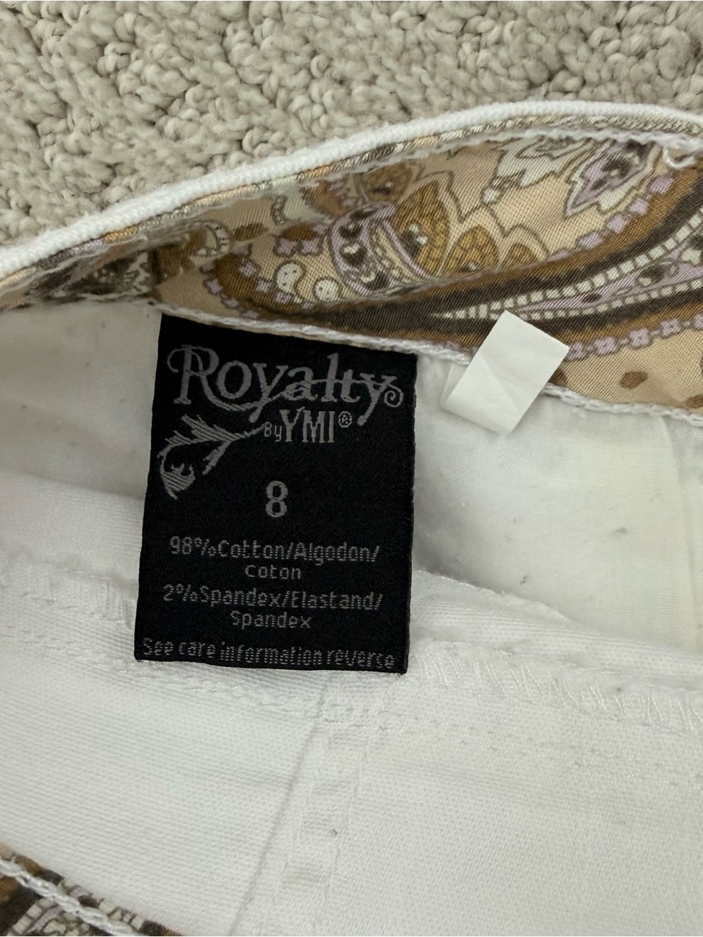 Royalty For Me White Women's Cargo Capri Pants - Picture 5 of 7